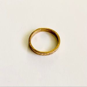 VERAMEAT Family Ring